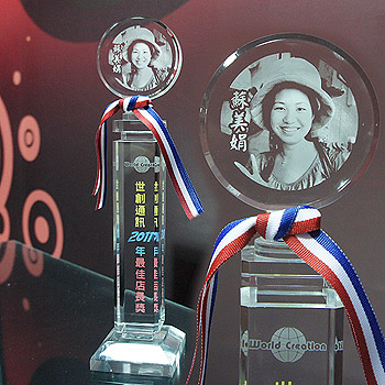 金像獎壓克力獎座-影像雕刻獎座